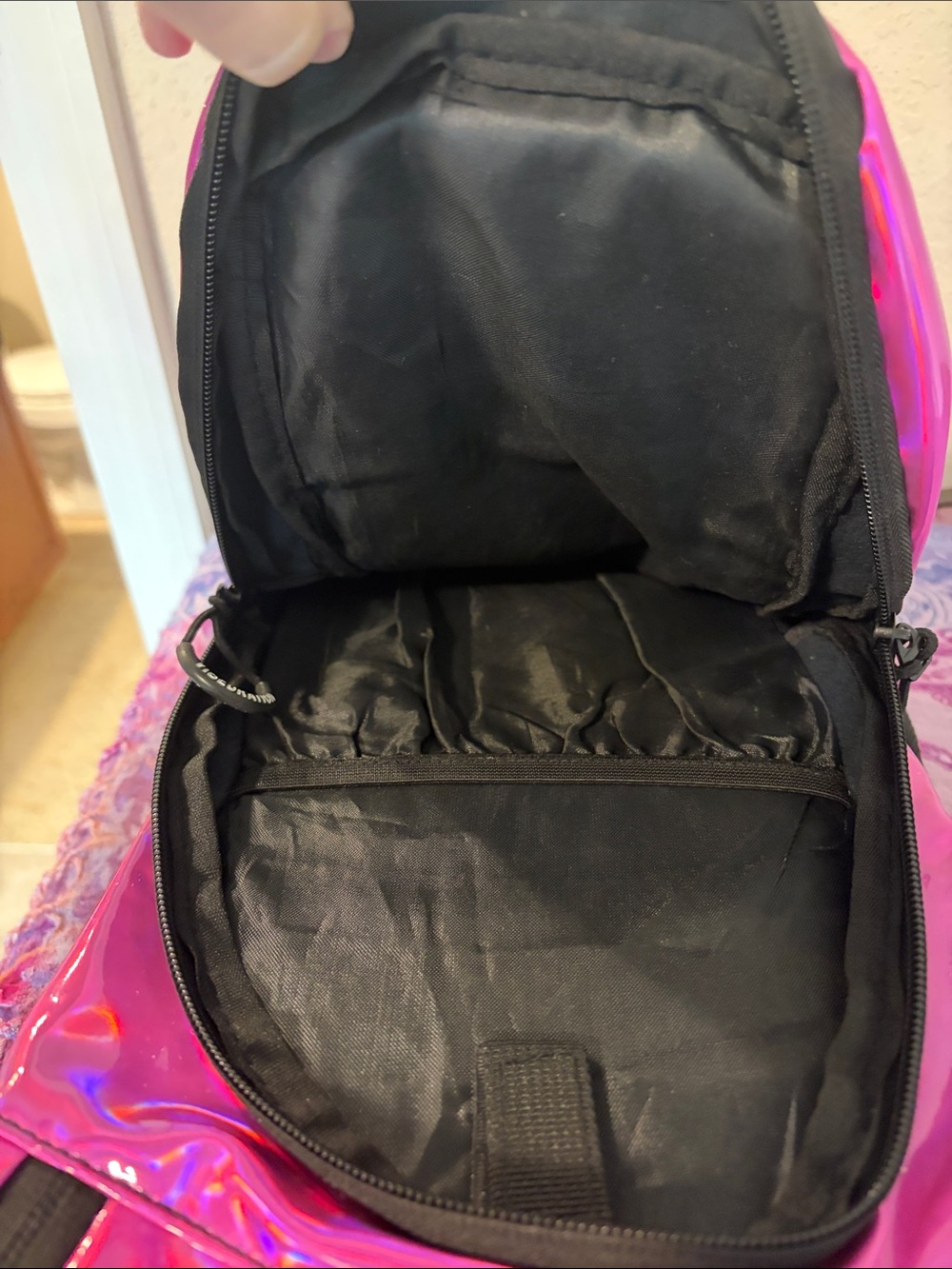 Holographic Hot Pink Vibedration Hydration Pack - Picture 10 of 14